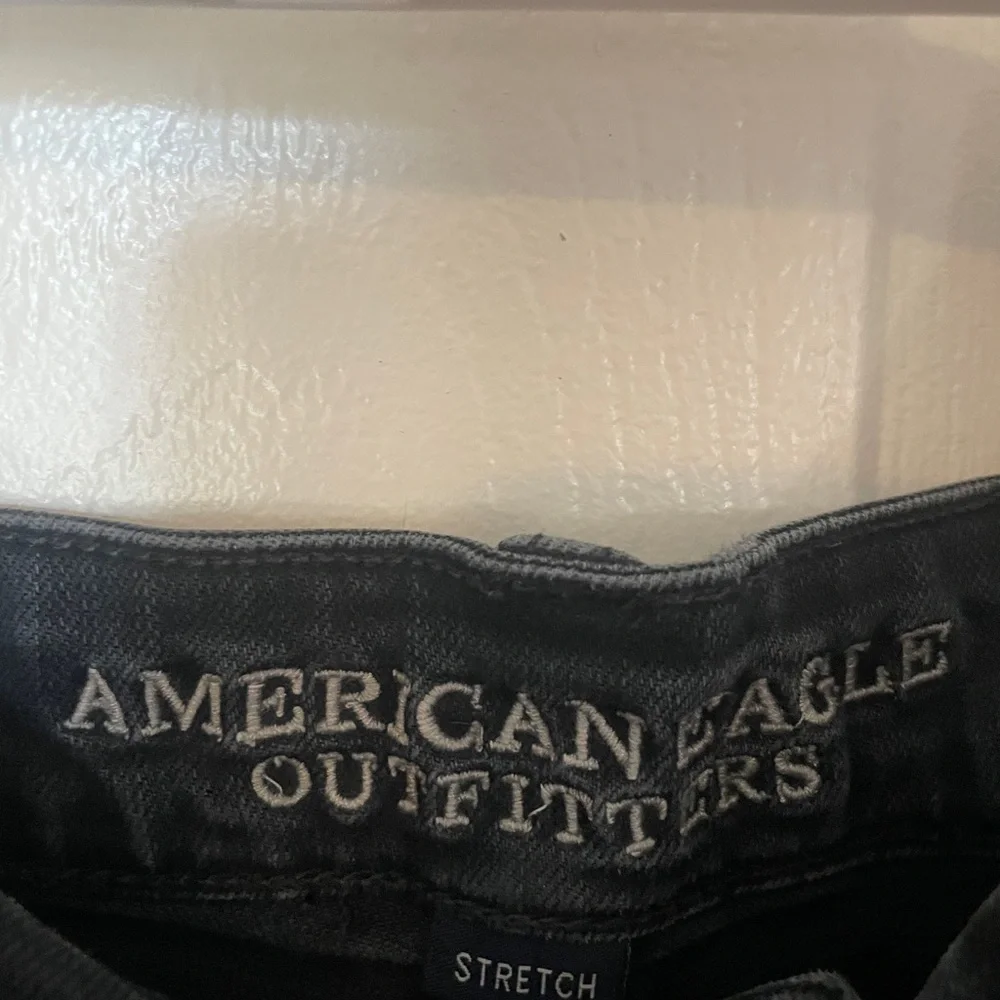 American Eagle Woman’s High Rise Festival Jean Shorts, Size 6, Black - Picture 3 of 5